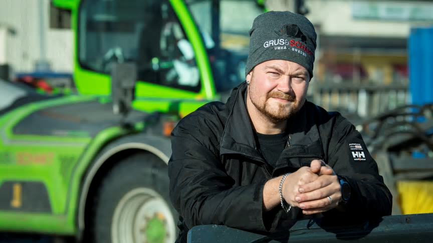 Mattias Hallin, arbetsledare på Grus Schakt Umeå AB.