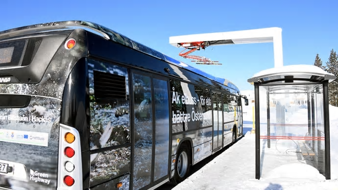 Jämtkraft är med och skapar framtidens kollektivtrafik. &Ouml;stersunds första elbuss drivs med lokal förnybar energi från Billstaån i Hackås, Bergs kommun, Jämtlands län.