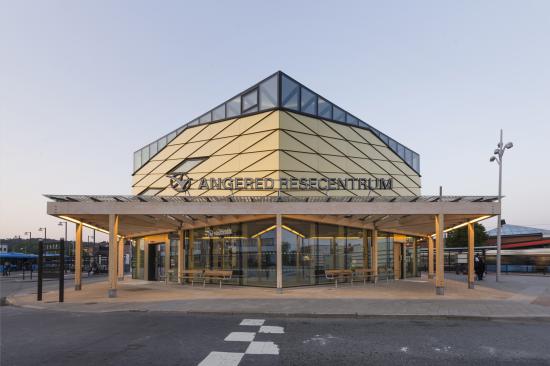 Angereds resecentrum, nominerad till Trafikverkets arkitekturpris.