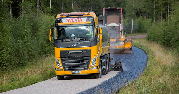 Tankbeläggning används på 85 procent av Sveriges vägar och är det mest miljövänliga beläggningsalternativet.