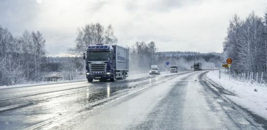Sjunkande indexsiffror i Transportindikatorn signalerar avmattning i svensk ekonomi.