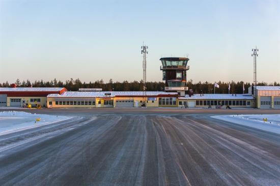 &Ouml;rnsköldsviks flygplats.