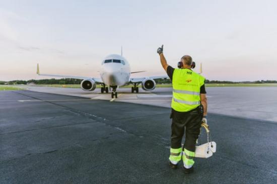 Tummen upp för passagerarökning från Norrköping.