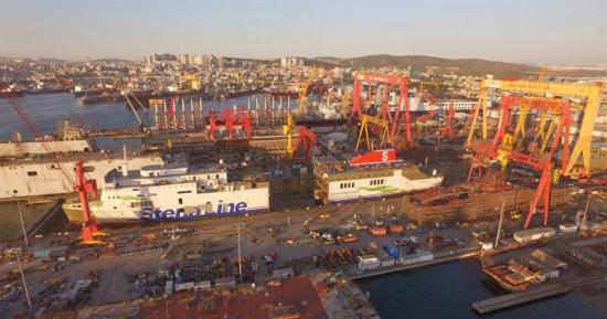 Den banbrytande ombyggnationen utförs av Stena RoRo och Sedef Shipyard i Turkiet.