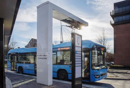 Bussarna på linje 60 i Göteborg kommer att laddas av fyra 300kW HVC-laddare (Heavy Vehicle Chargers), en modulär lösning för högeffektsladdning av tunga fordon från ABB.