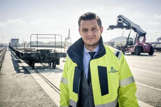 Göteborgs Hamn AB:s VD Elvir Dzanic blir ledamot i regeringens nyinrättade elektrifieringskommission.