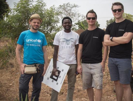 På bilden från vänster: Michael Scheibenreif, UNICEF Office of Innovation Godfrey Masauli, lokal representant i Malawi för drönarföretaget Globhe Maciek Drejac, CTO Everdrone Emil Granberg, Technical Developer Everdrone.