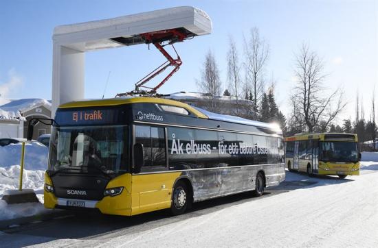 En av de befintliga ABB-pantograferna i &Ouml;stersund.