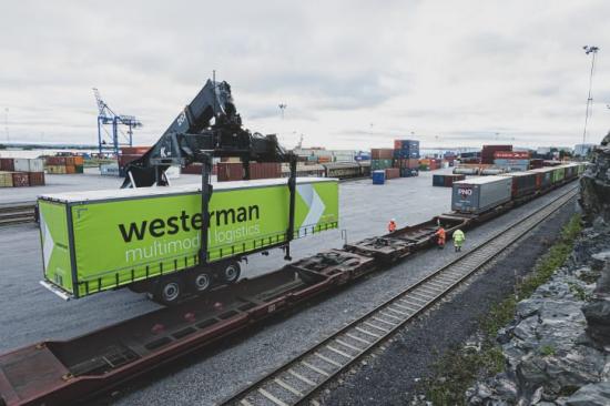 Westermans nya intermodala direkttrafik mellan Venlo i Nederländerna och Norrköpings hamn har nu påbörjats. Den 4 september lossades det första tåget i hamnen.