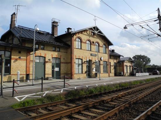 &Auml;ngelholms station.
