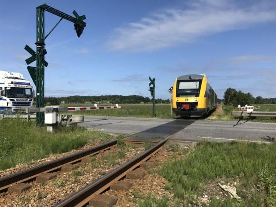 INSUCOs team är en av de ledande konsulterna inom design av järnvägsövergångar i Danmark.