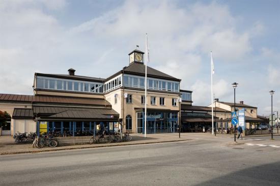 Utanför Nässjö Centralstation.