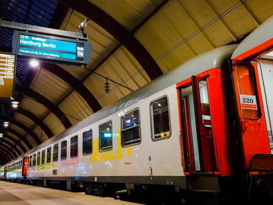 Snälltåget på Malmö Central.