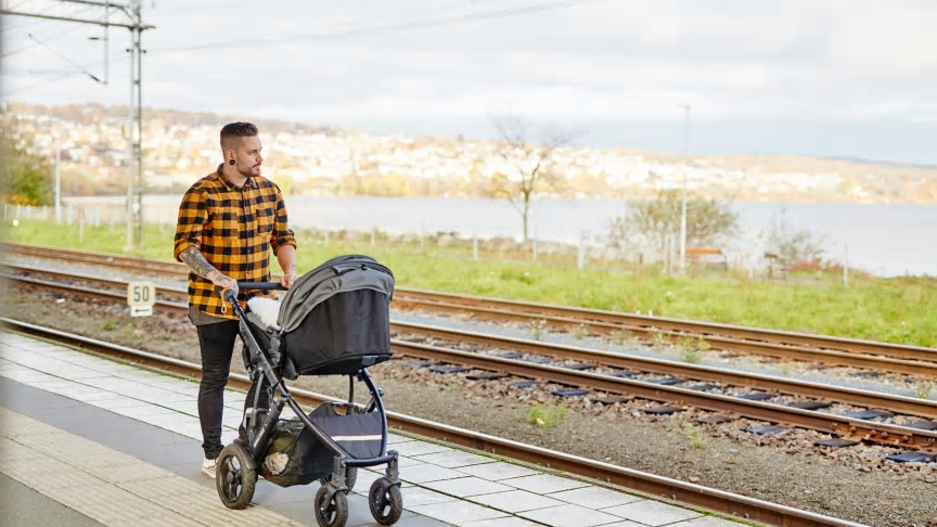Nu reser man förmånligt med barnvagn även i regionbuss- och tågtrafiken.