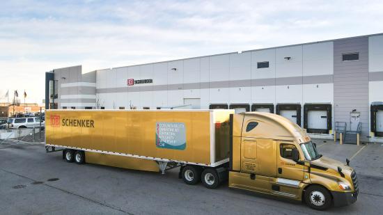 USA Truck ser affären med DB Schenker som en möjlighet att växla upp och öka sin närvaro inom landtransporter i Nordamerika.