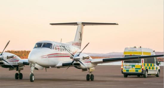 Hummingbird har bas för sina ambulansflyg på Norrköping Airport.