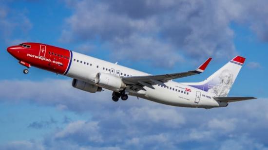 Norwegian 737-800.