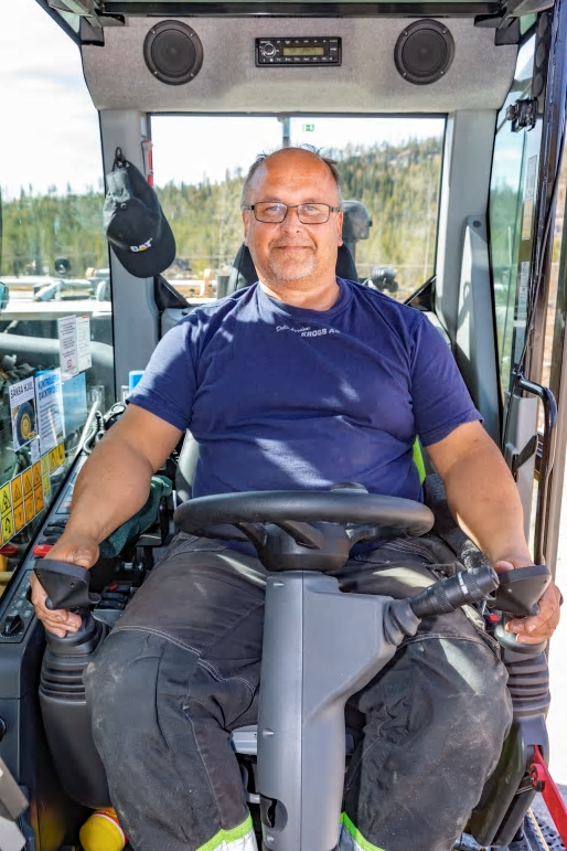 &Ouml;rjan Nordin, grävmaskinist på EAG Entreprenad.
