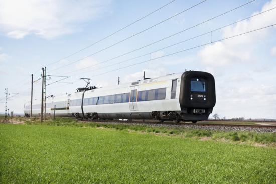 Från och med den 8 juni tågen i 20-minuterstrafik över &Ouml;resundsbron.