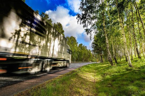 Placeringen av en laddstation i Karlskoga blir strategiskt viktig i mellansveriges transportstråk.