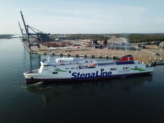 Stena Flavia i Norvik Hamn.