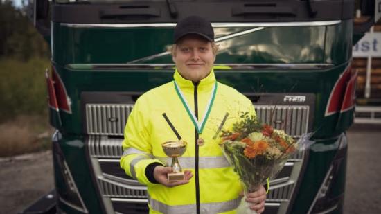 Edwin Hansson går tredje året på inriktning transport på Uddevalla gymnasieskola. Han vann dagens kvaltävling i Uppsala.