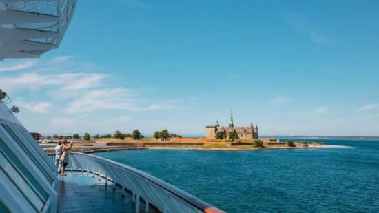 Danmark lättar nu på inreserestriktionerna och välkomnar svenskar förutsatt att de är boende i Skåne, Blekinge Halland eller Västra Götaland.