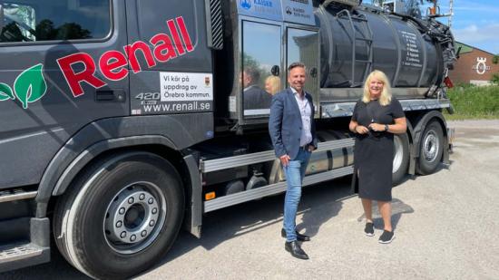Peter Rasch (Renall) och Viktoria Wing (&Ouml;rebro kommun).