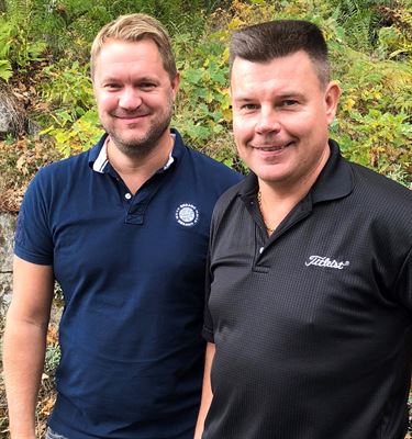 Till vänster Andre Roos Sandbäckens och Magnus Runesson till höger.