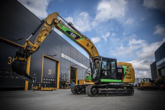 Cat 323F Z-Line 1